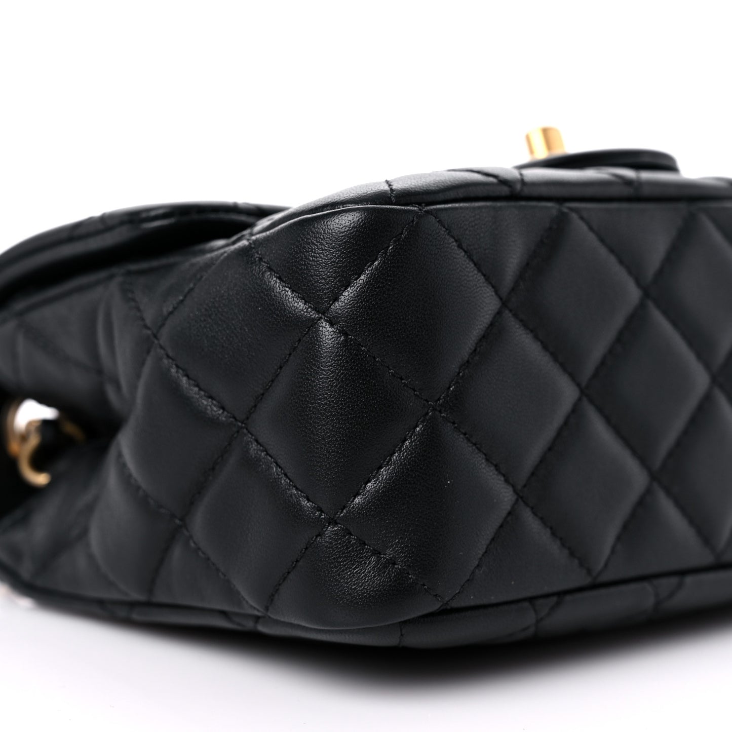 Lambskin Quilted Mini Pearl Crush Flap Black