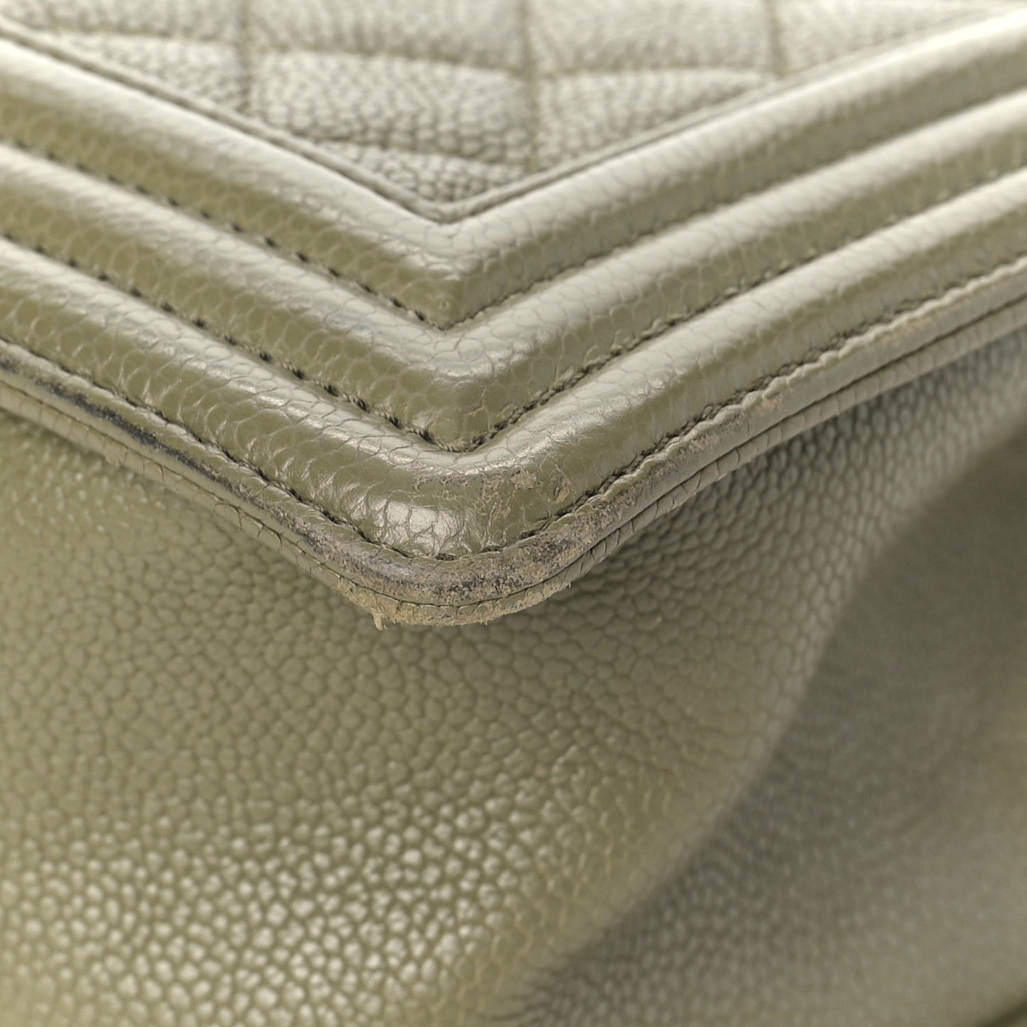 Caviar Quilted Medium Boy Flap Khaki