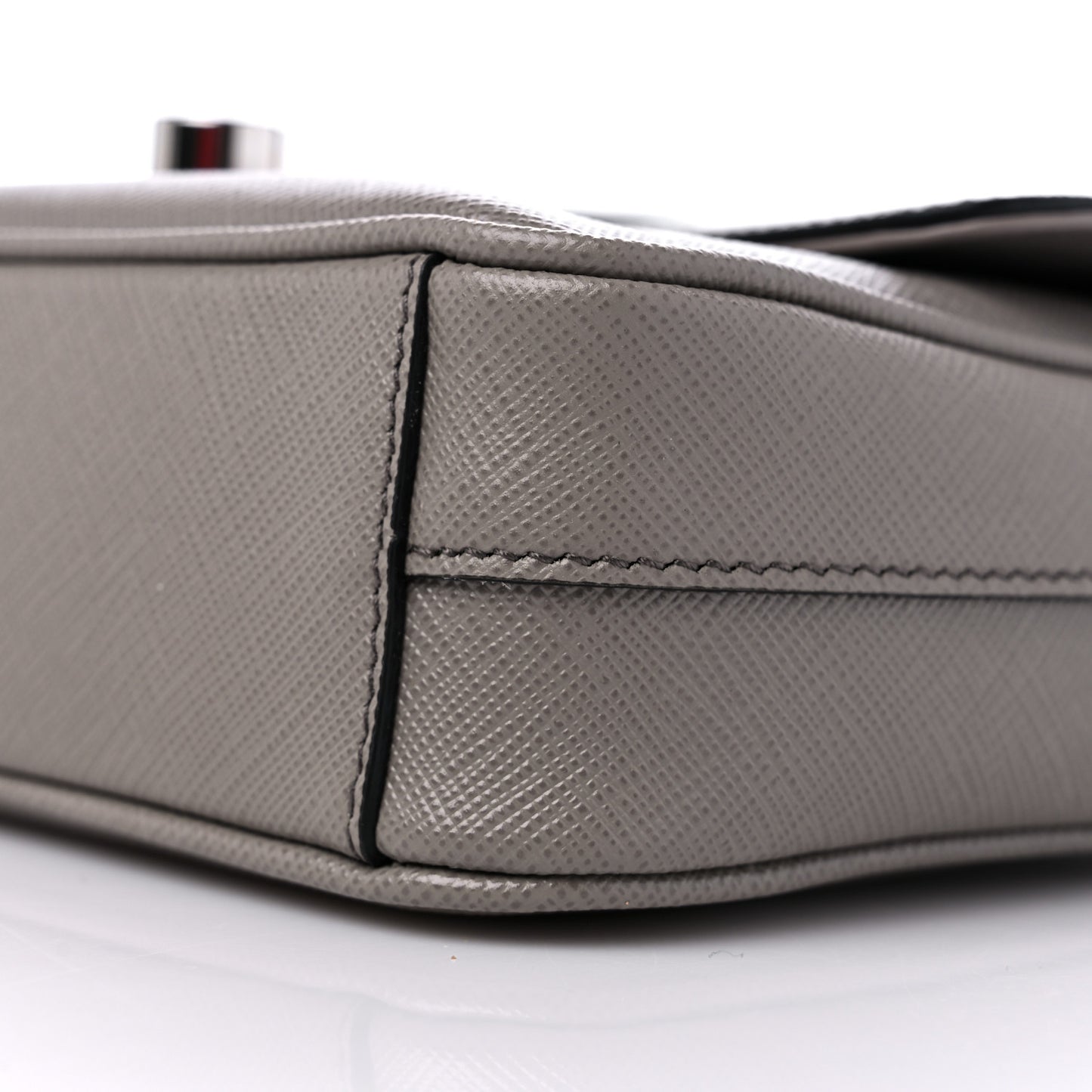 Saffiano Pattina Sound Chain Crossbody Bag Grey