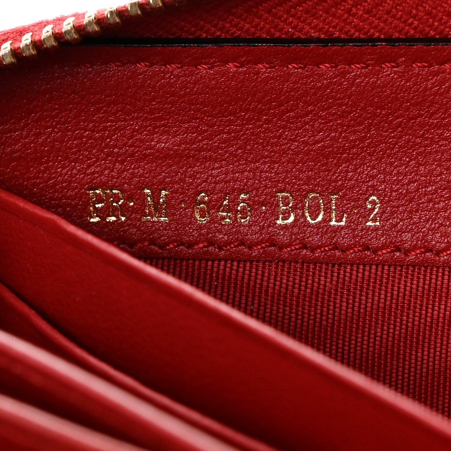 Calfskin Rockstud Zip Around Wallet Rosso Valentino