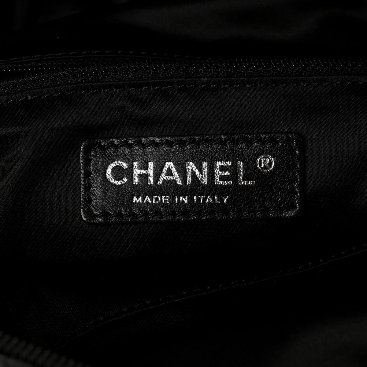 Lambskin Quilted Hidden Chain Hobo Black