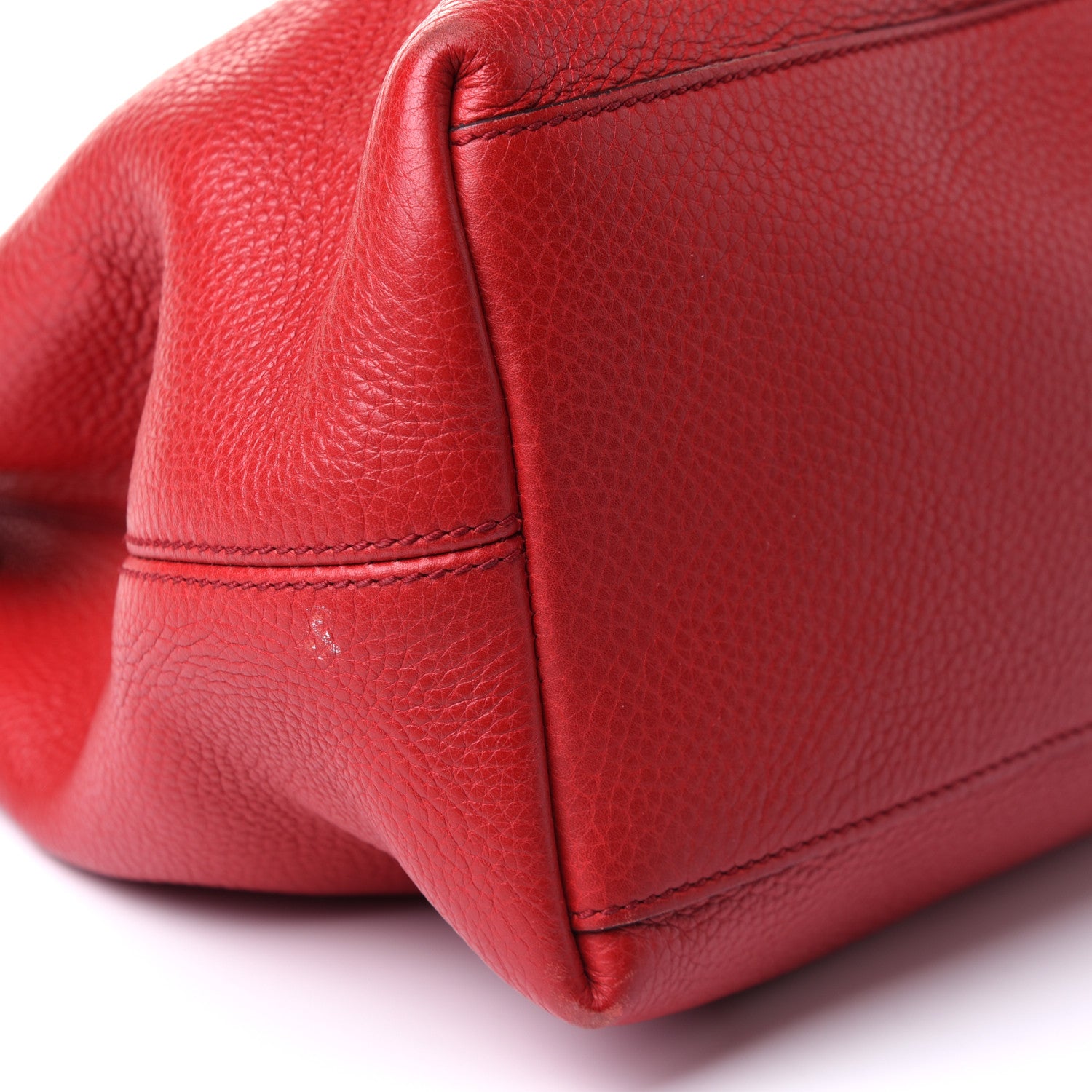 Gucci Pebbled Calfskin Medium Soho Chain Shoulder Bag Tabasco Red 10 of 14