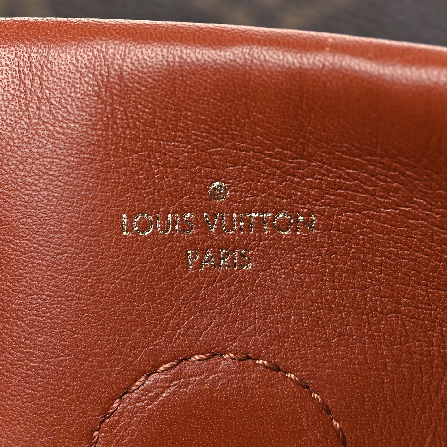Monogram Tuileries Besace Caramel Rouge