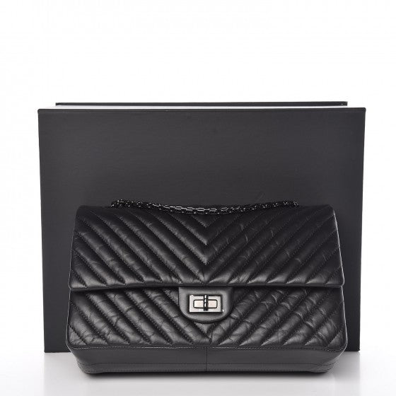 Chanel Aged Calfskin Chevron Quilted 2.55 Reissue 226 So Black 9 of 9