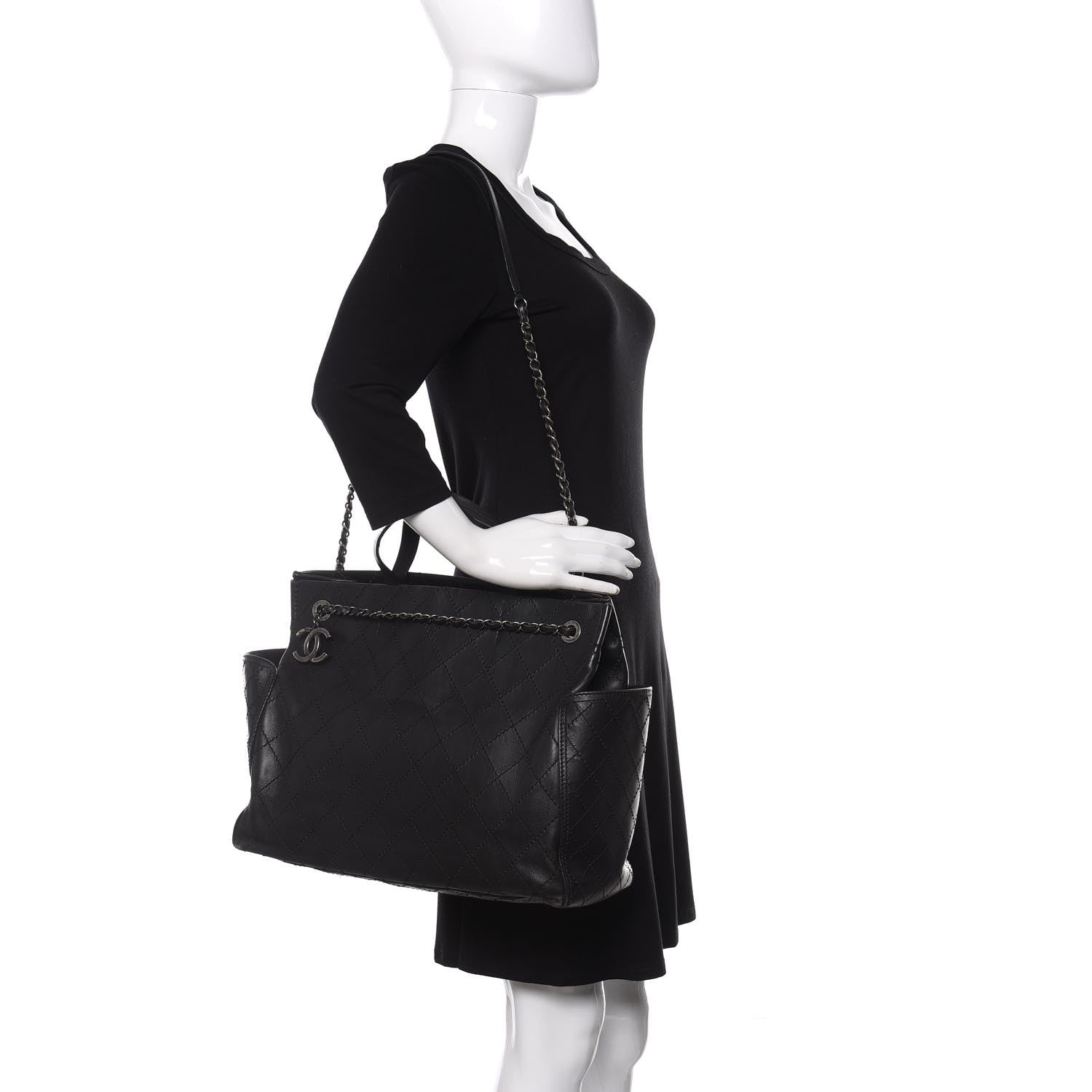 Chanel Calfskin CC Pocket Tote Black 2 of 12