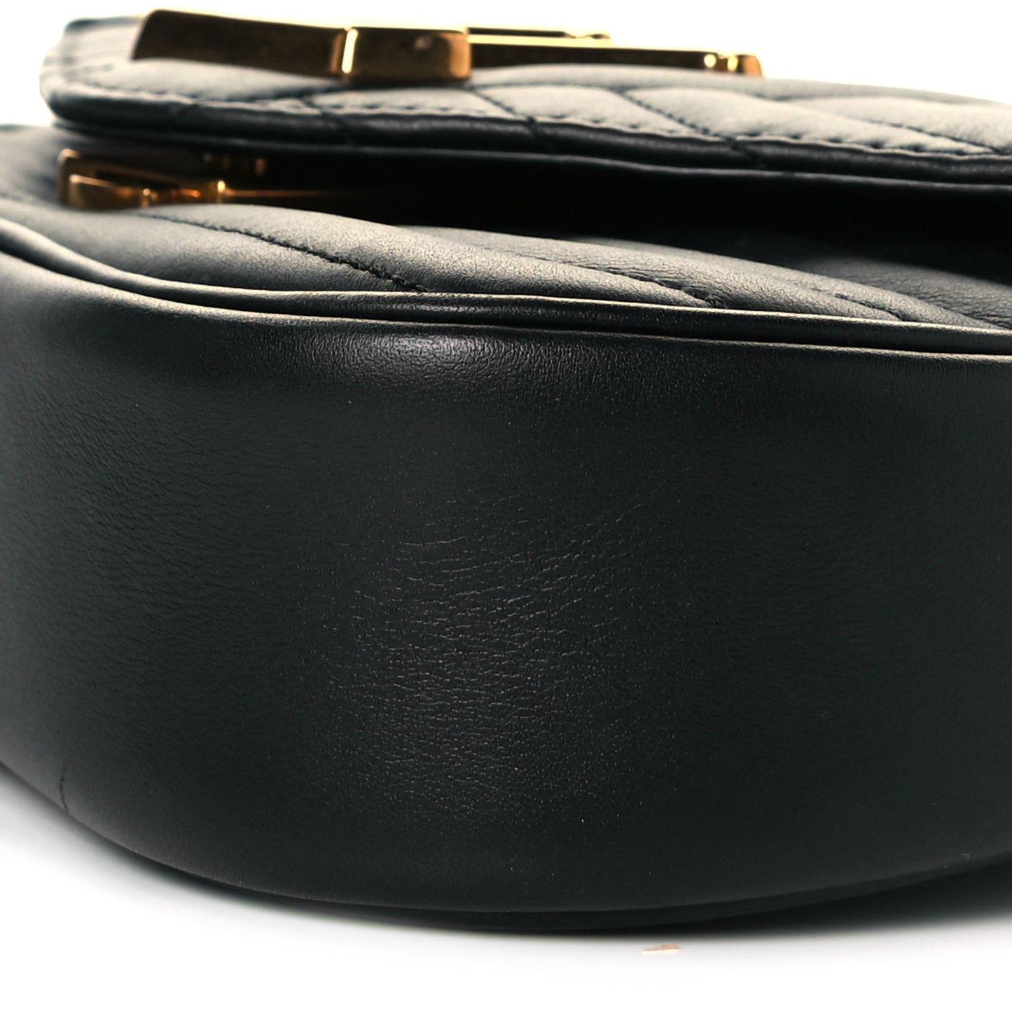 Calfskin New Wave Chain PM Black