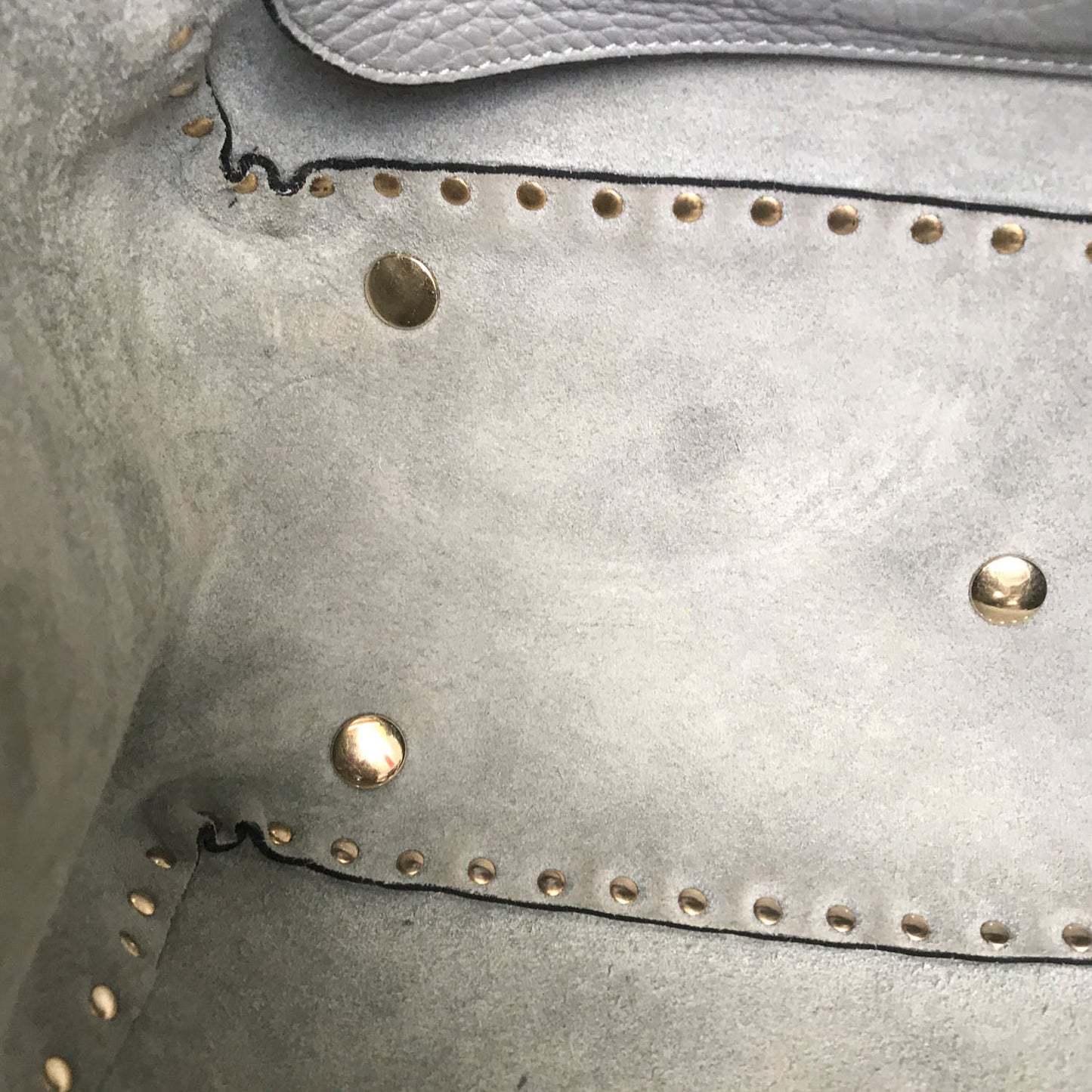 Pebbled Calfskin Medium Rockstud Tote Grey