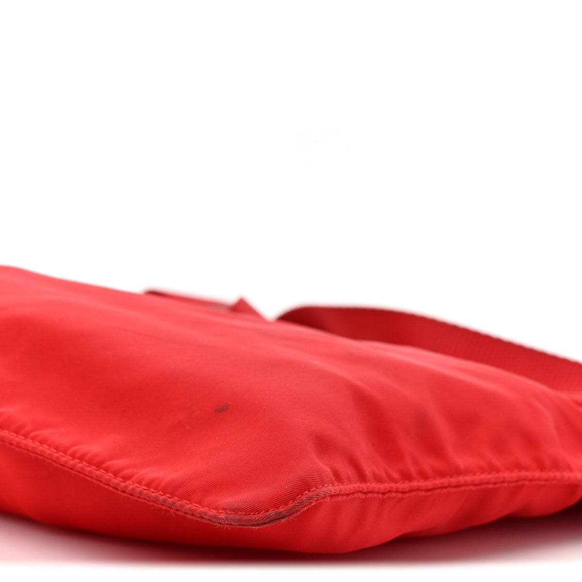 Nylon Vela Saffiano Flat Messenger Bag Rosso