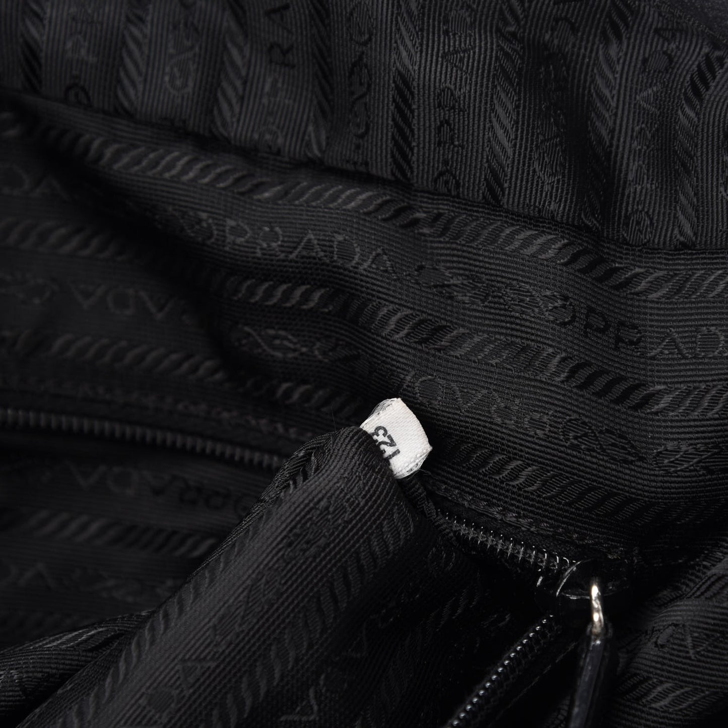 Nylon Vela Tote Black