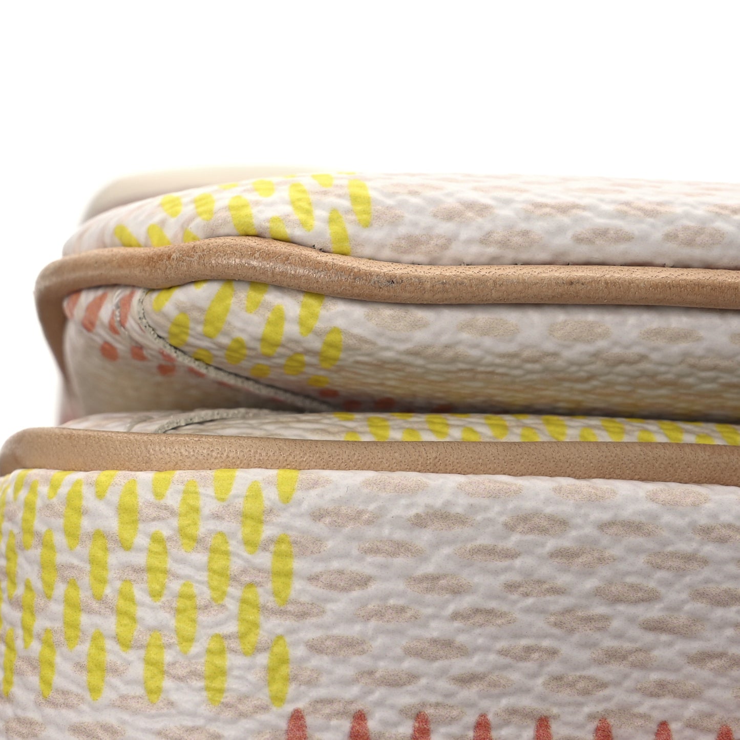 Damier Giant Pochette Metis East West Peach