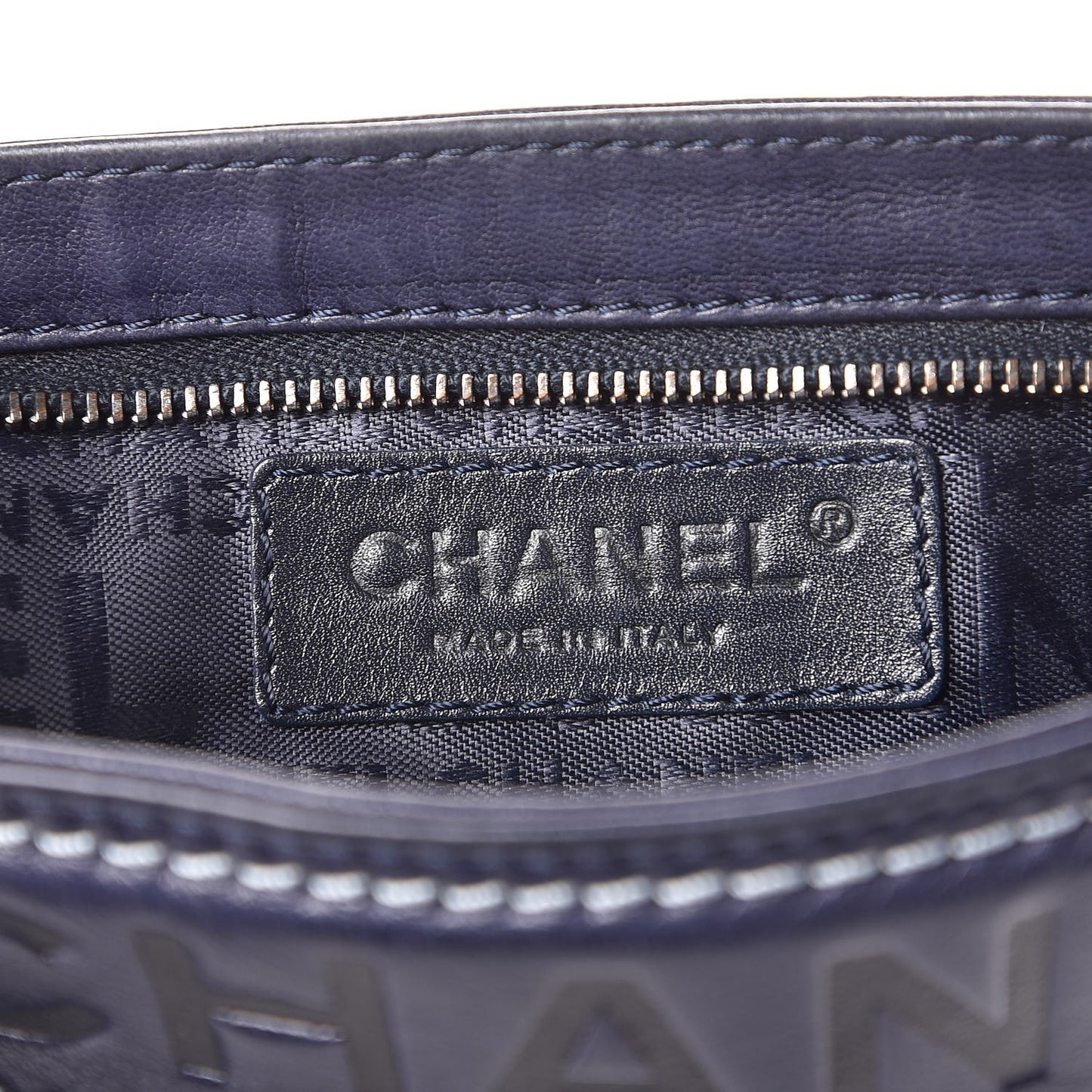 Lambskin Lax Pochette Navy