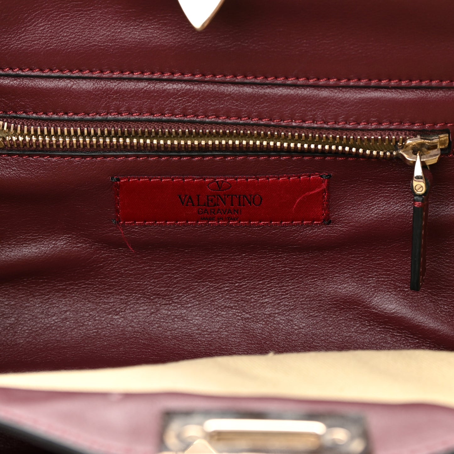 Vitello Small Rockstud Tote Rubin
