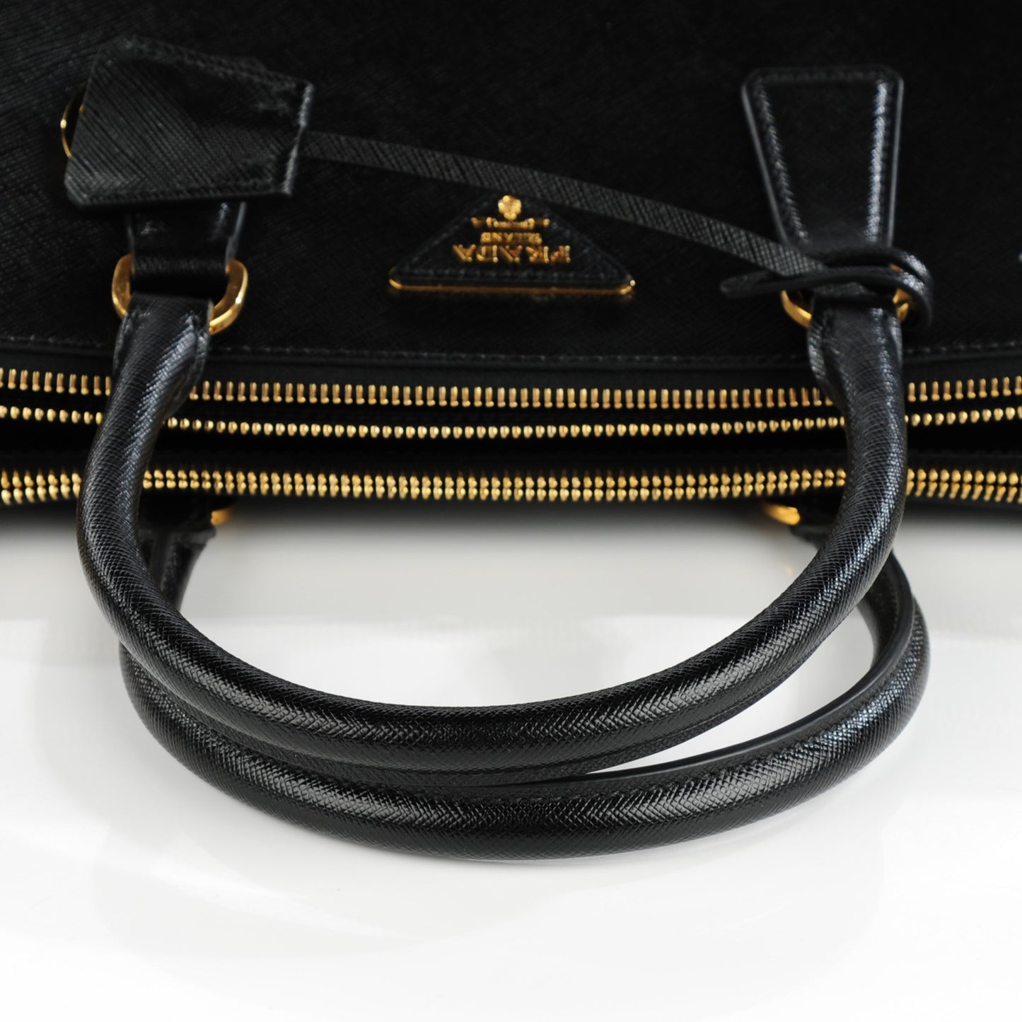 Saffiano Large Galleria Double Zip Tote Black