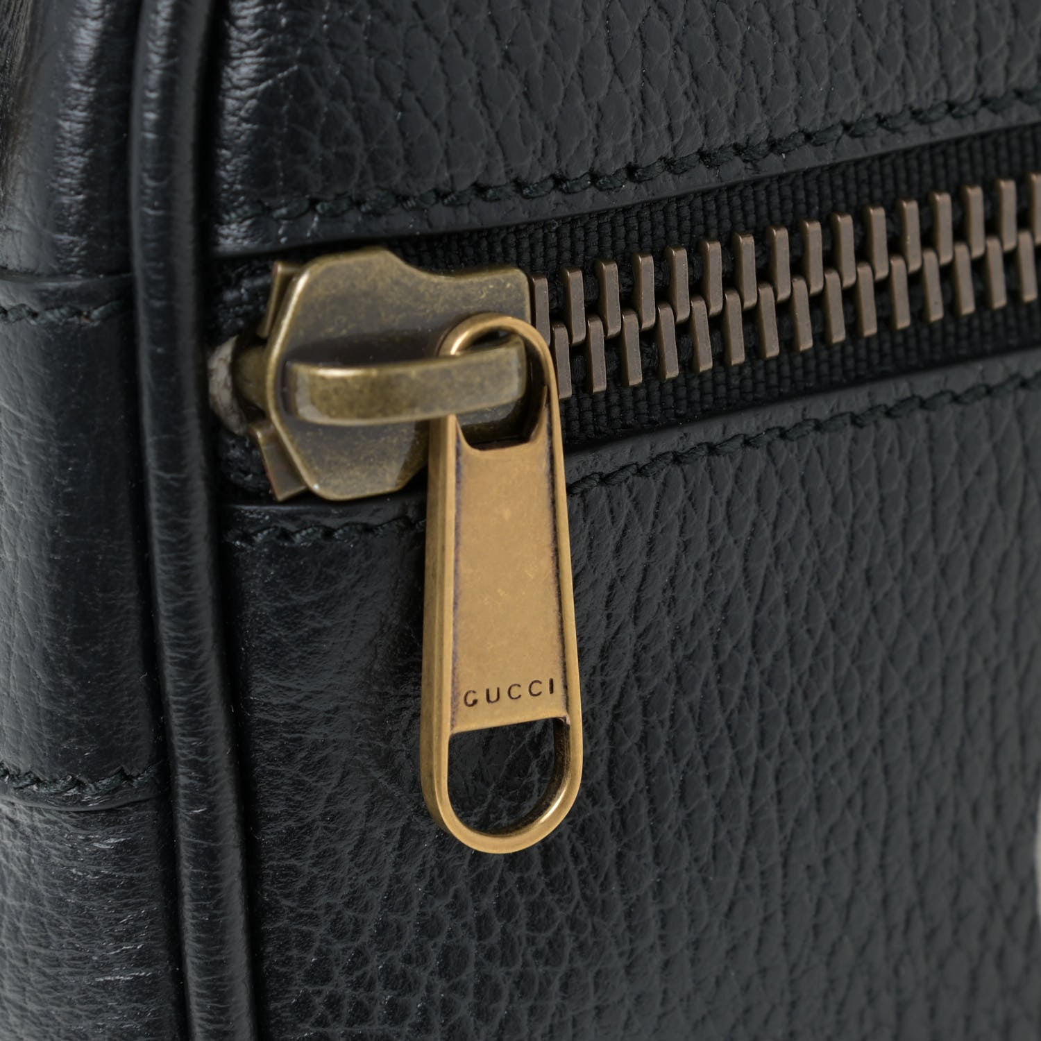 Gucci Pebbled Calfskin Logo Messenger Bag Black 10 of 11