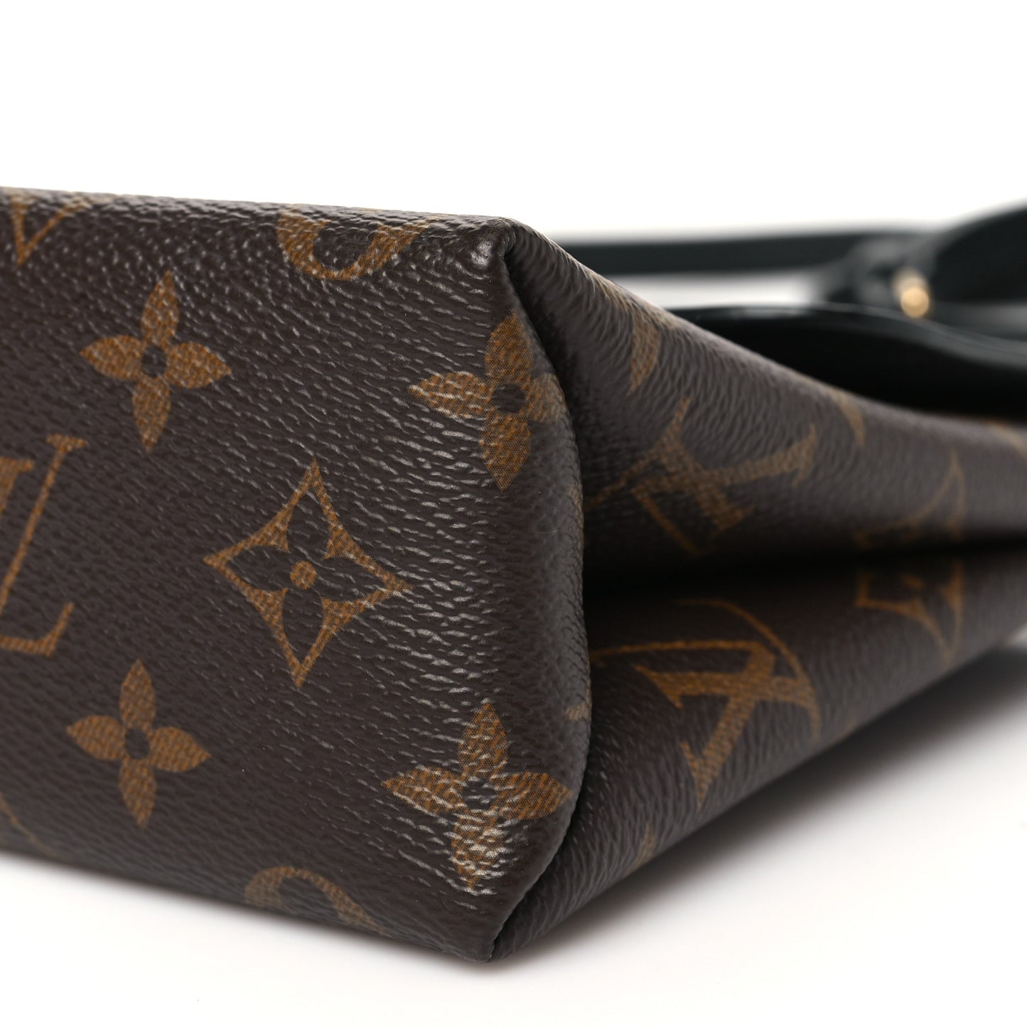 Monogram Locky BB Black