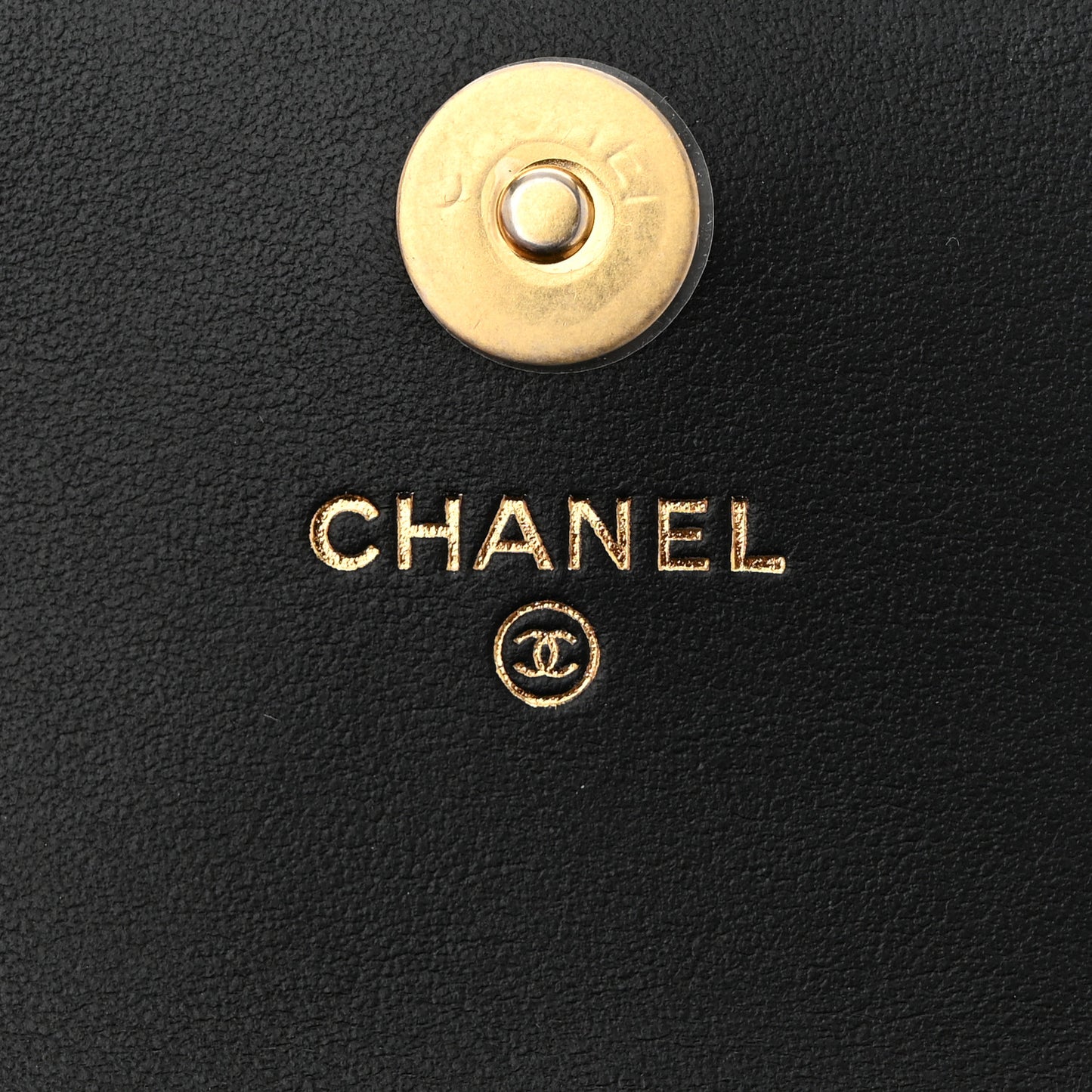 Shiny Lambskin Quilted Medallion Card Holder On Chain Black