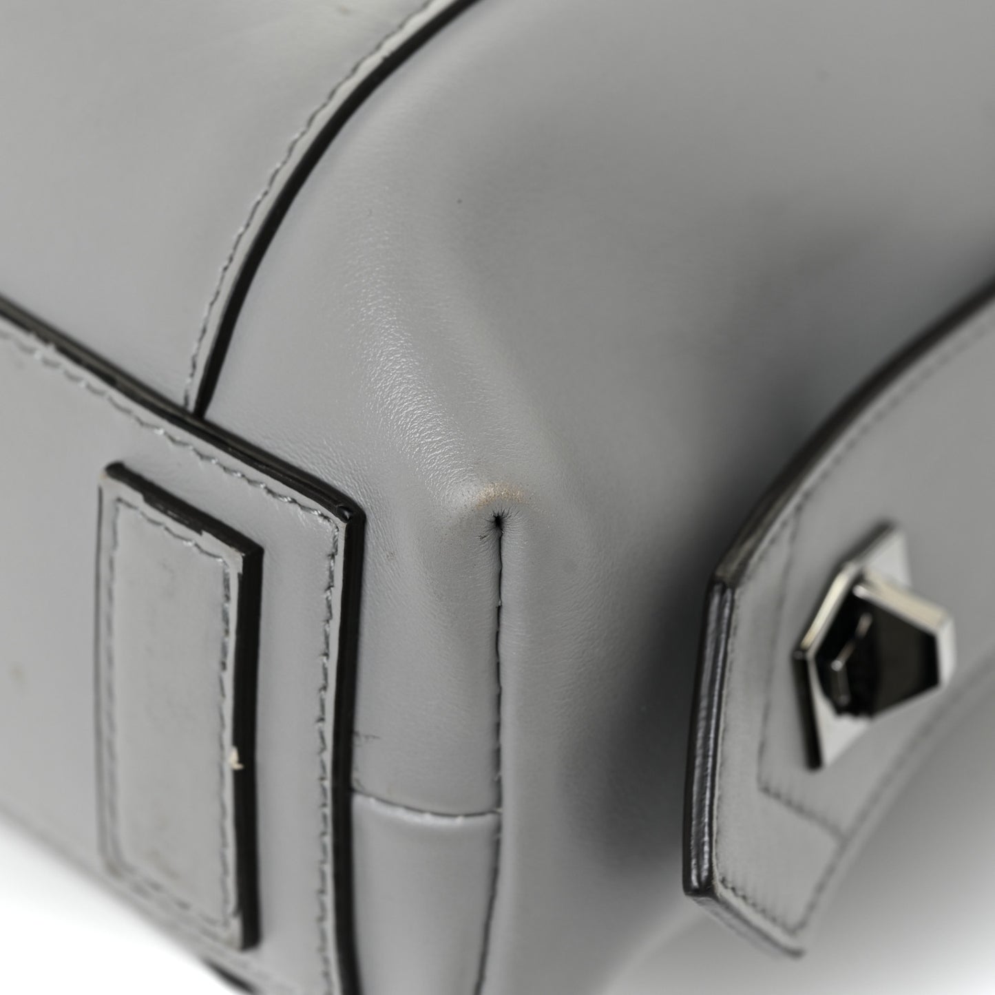 Calfskin Small Soft Antigona Pearl Grey