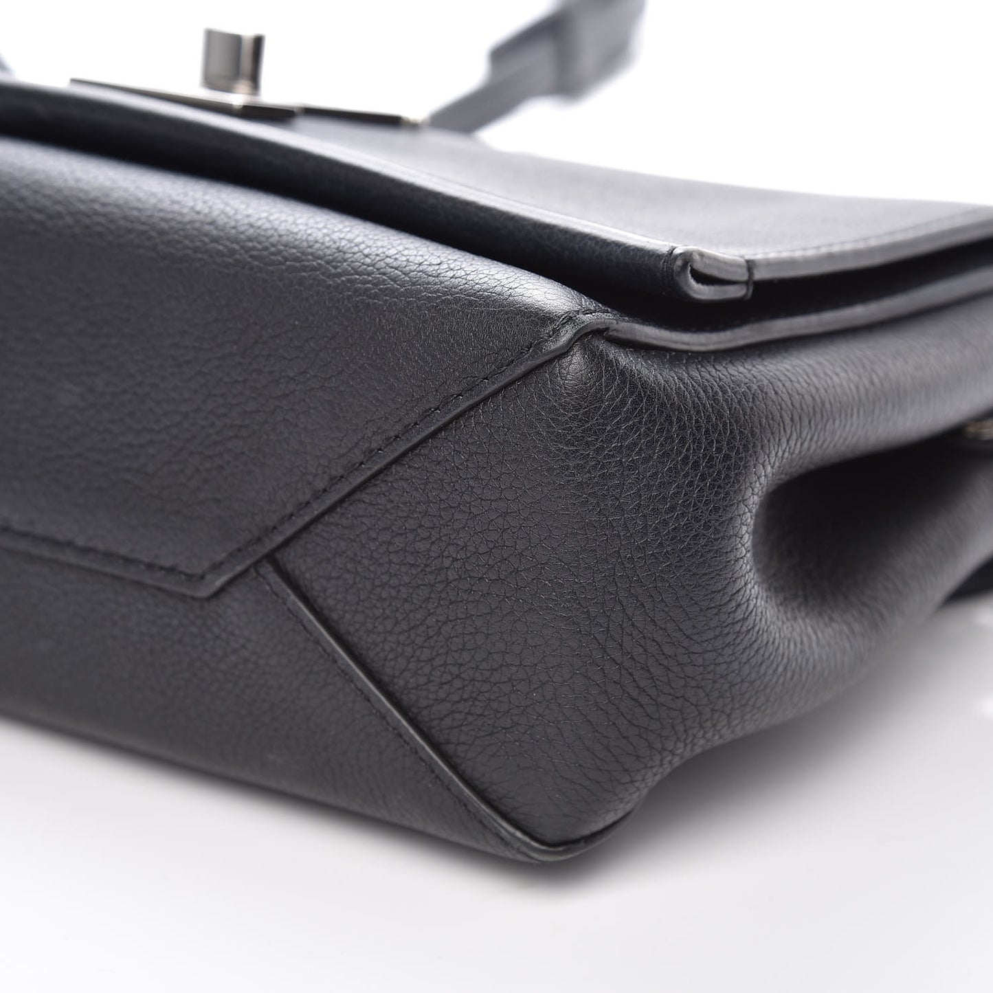 Calfskin Lockme II Chain Bag BB Black