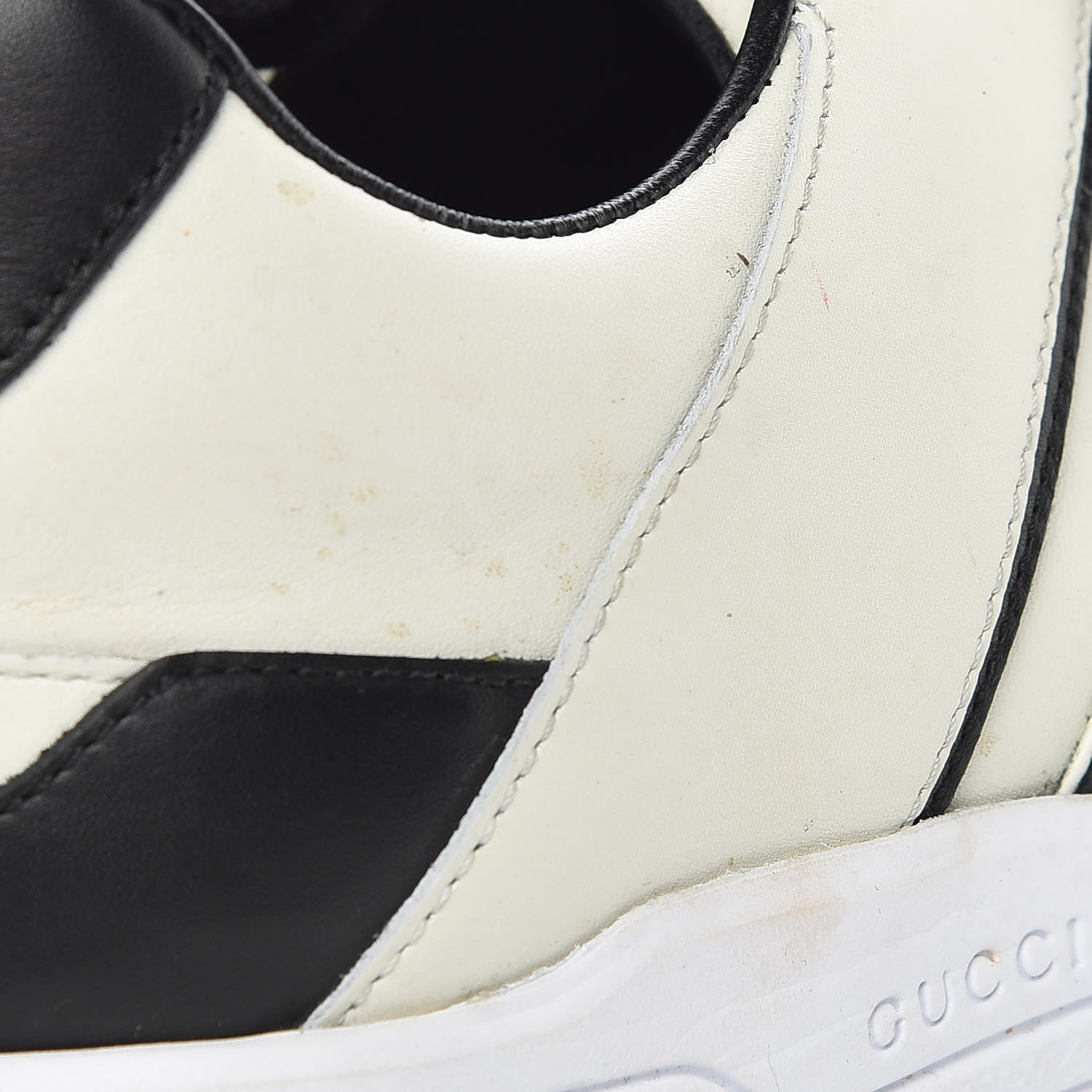 Gucci Calfskin Womens Interlocking G Sneakers 39 Black White 13 of 17