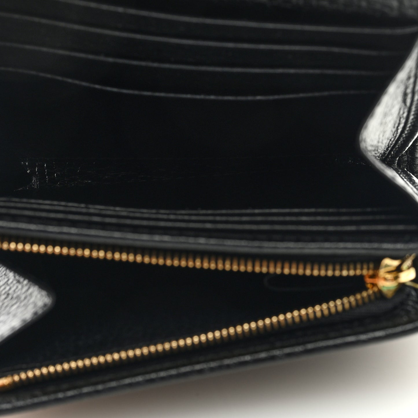 Dollar Calfskin Medium GG Marmont Wallet Black