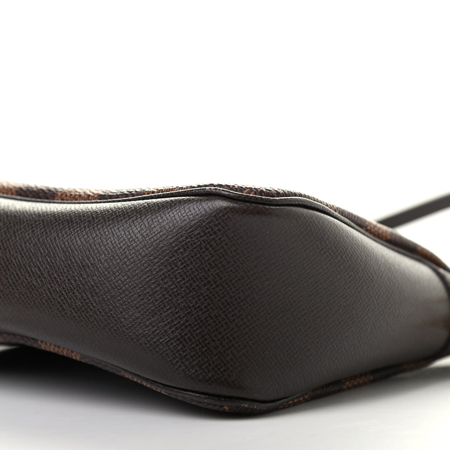Damier Ebene Trousse Make Up Bag Pochette