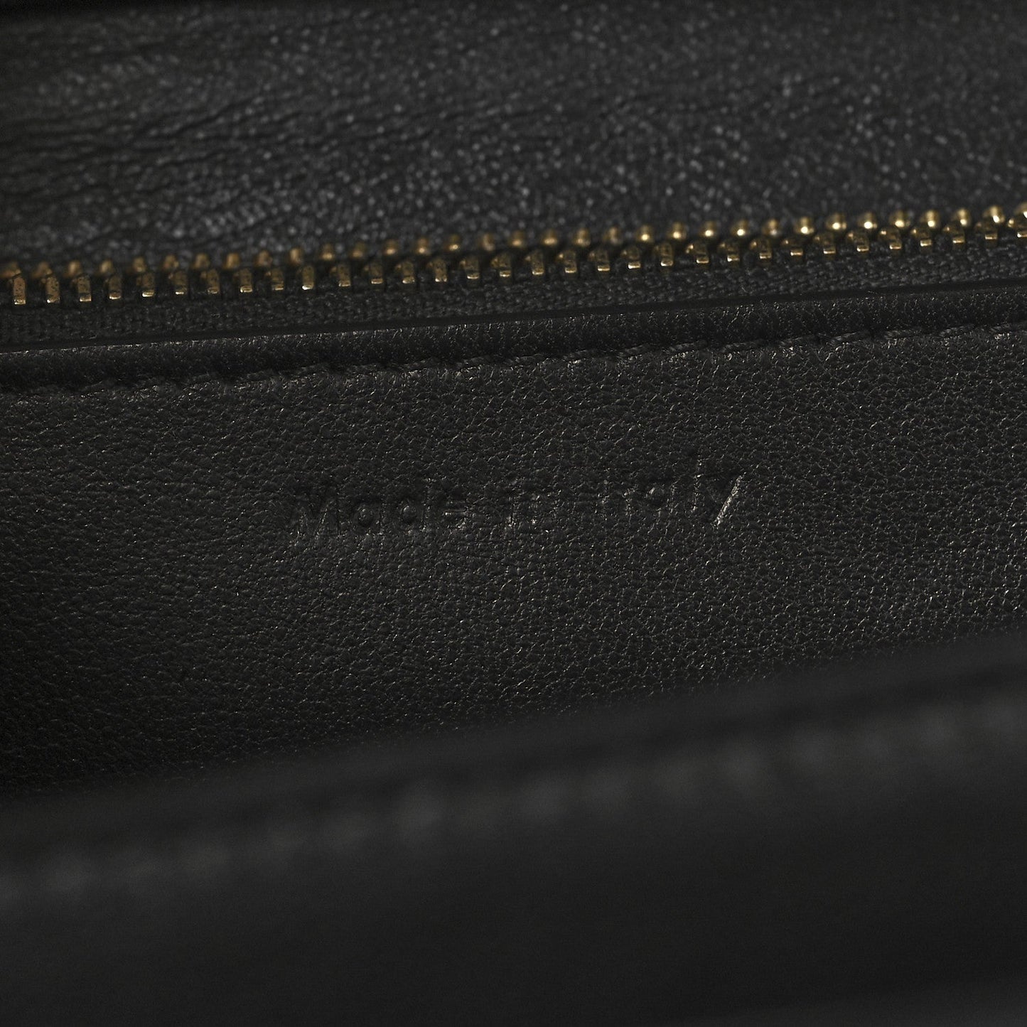 Box Calfskin Medium Classic Box Flap Bag Black