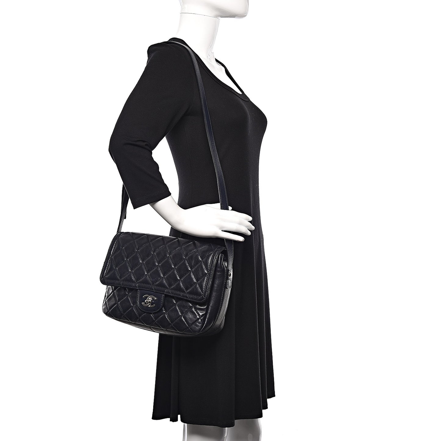 Lambskin Quilted Messenger Bag Dark Navy