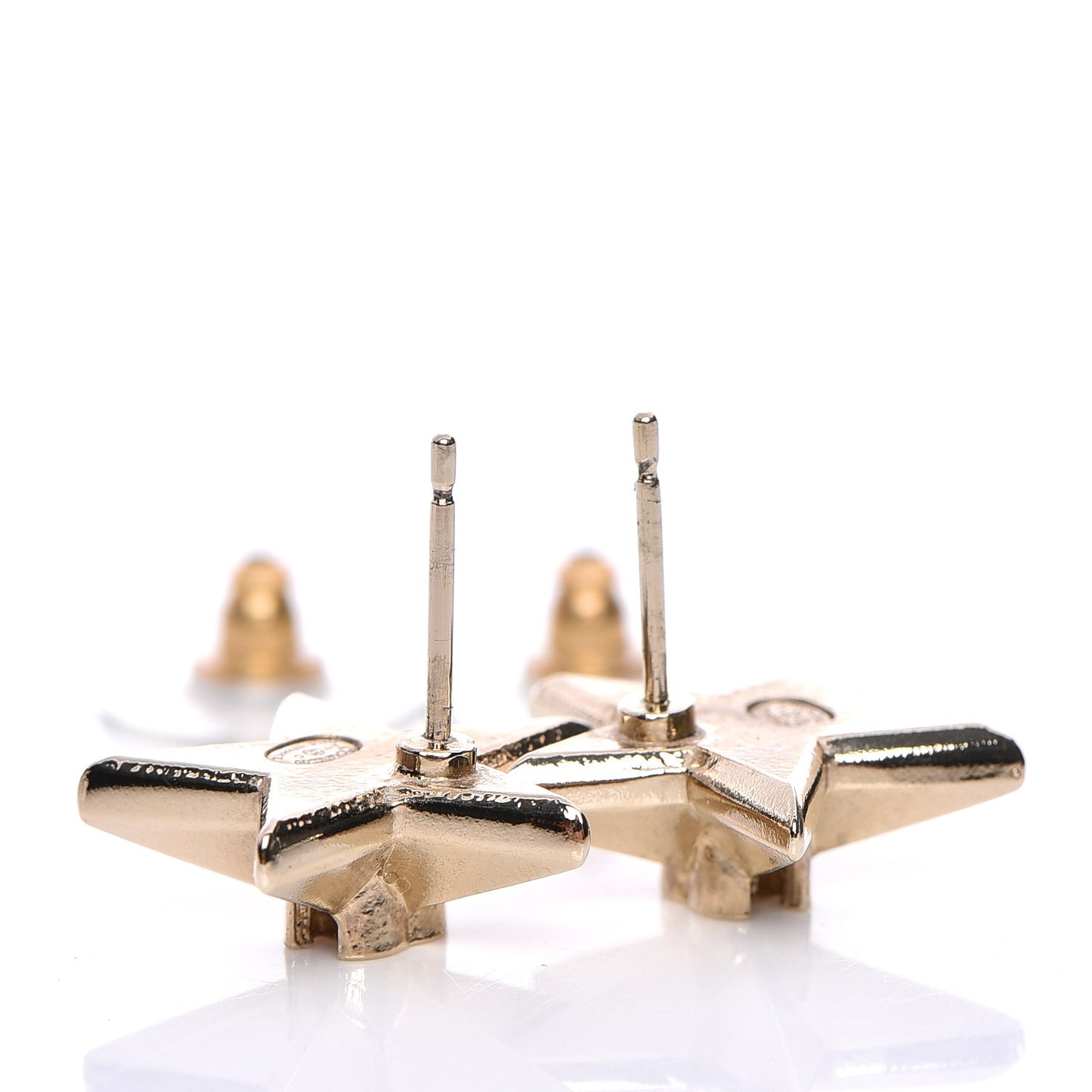 Metal CC Star Earrings Gold