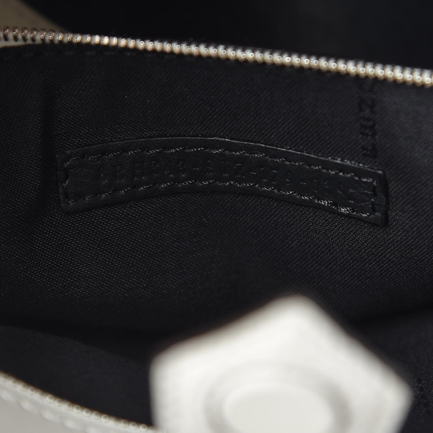 Vitello Century Opaco F is Fendi Bi-Color Regular Runaway Satchel White Ice Black