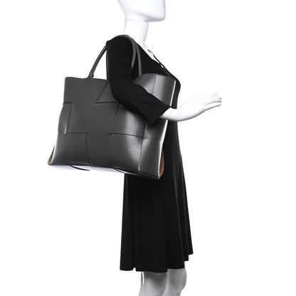 Bottega Veneta Nappa Maxi Intrecciato Mens Arco Tote Light Graphite 2 of 9