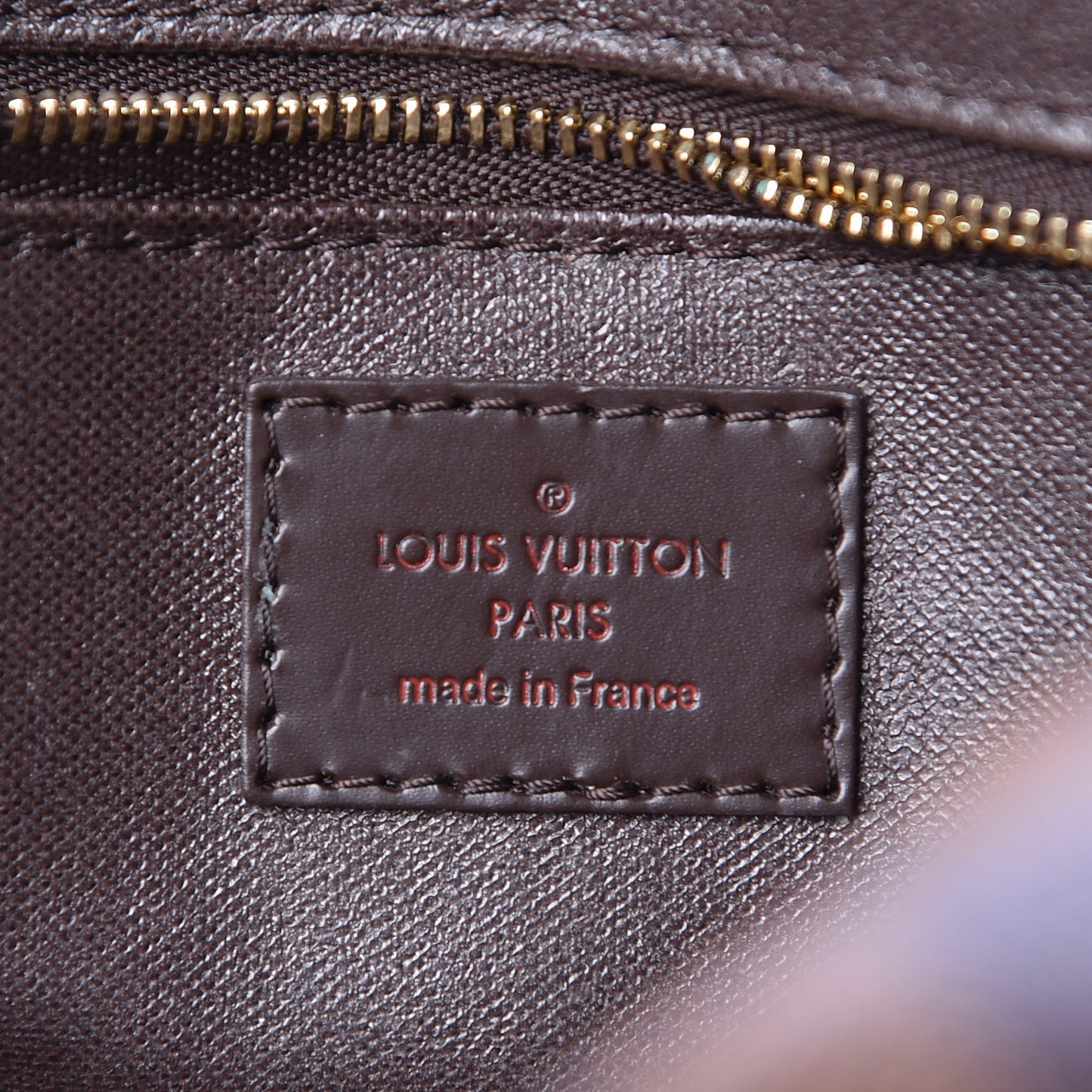 Damier Ebene Toiletry Bag 25