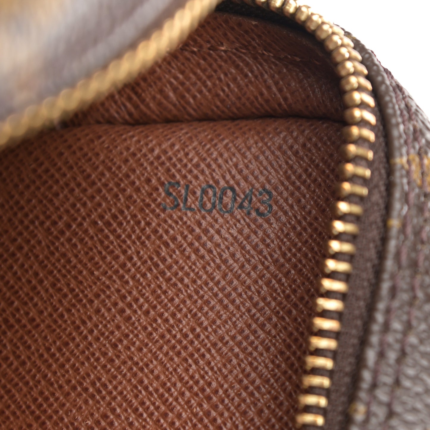 Monogram Danube 21