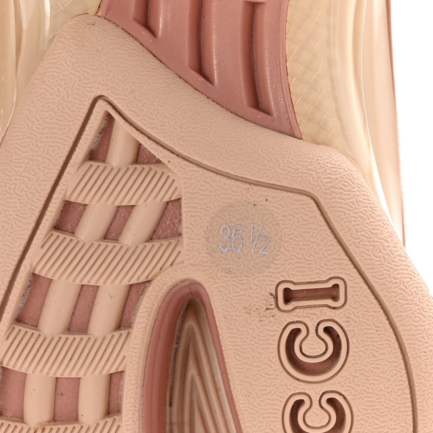 Gucci Tela Retino Mesh Crystal Suede GG Monogram Womens Gucci Run Sneakers 36.5 Light Powder Skin Rose Silver 8 of 11
