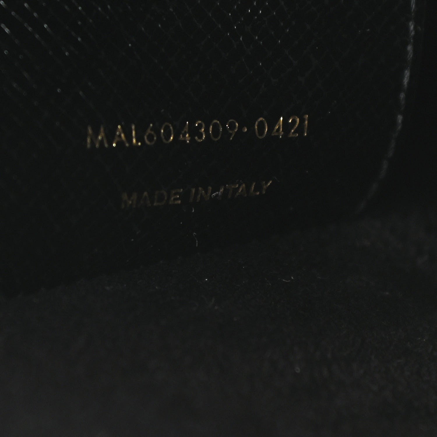 Saint Laurent Grained Calfskin E/W Large Shopping Tote Black 8 of 11