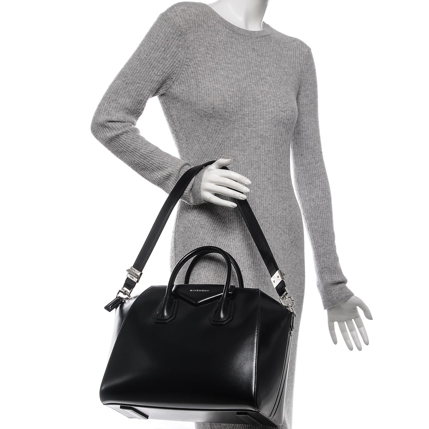 Shiny Lord Calfskin Medium Antigona Black