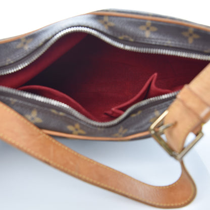 Louis Vuitton Monogram Croissant MM 5 of 11