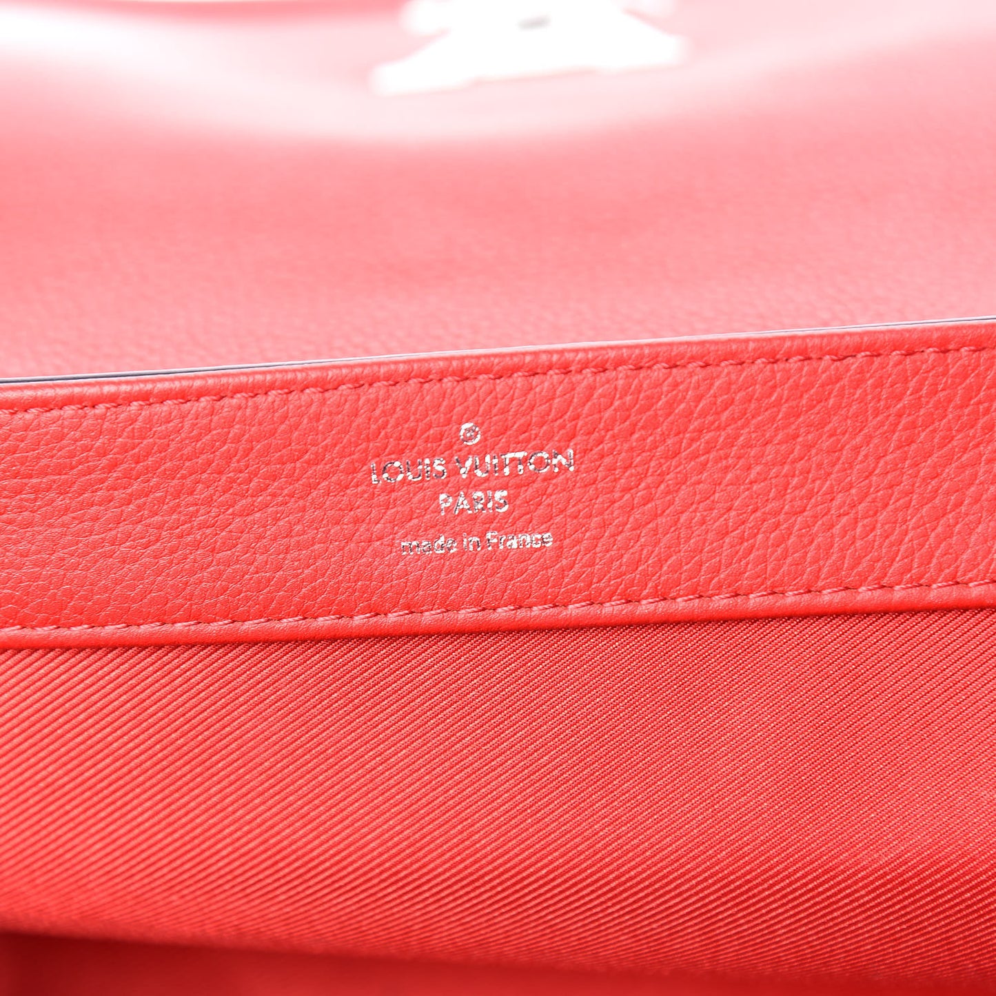 Calfskin Lockme II Chain Bag BB Rubis Marine