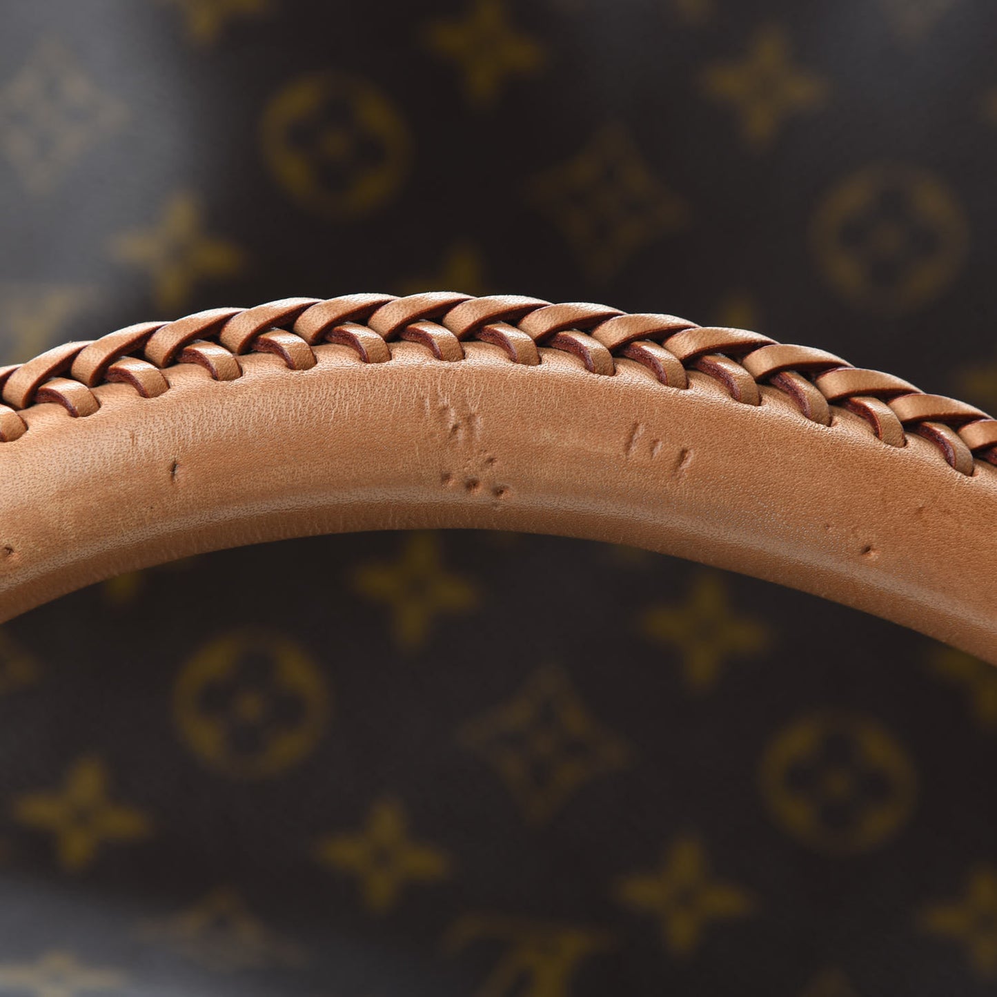Monogram Artsy MM