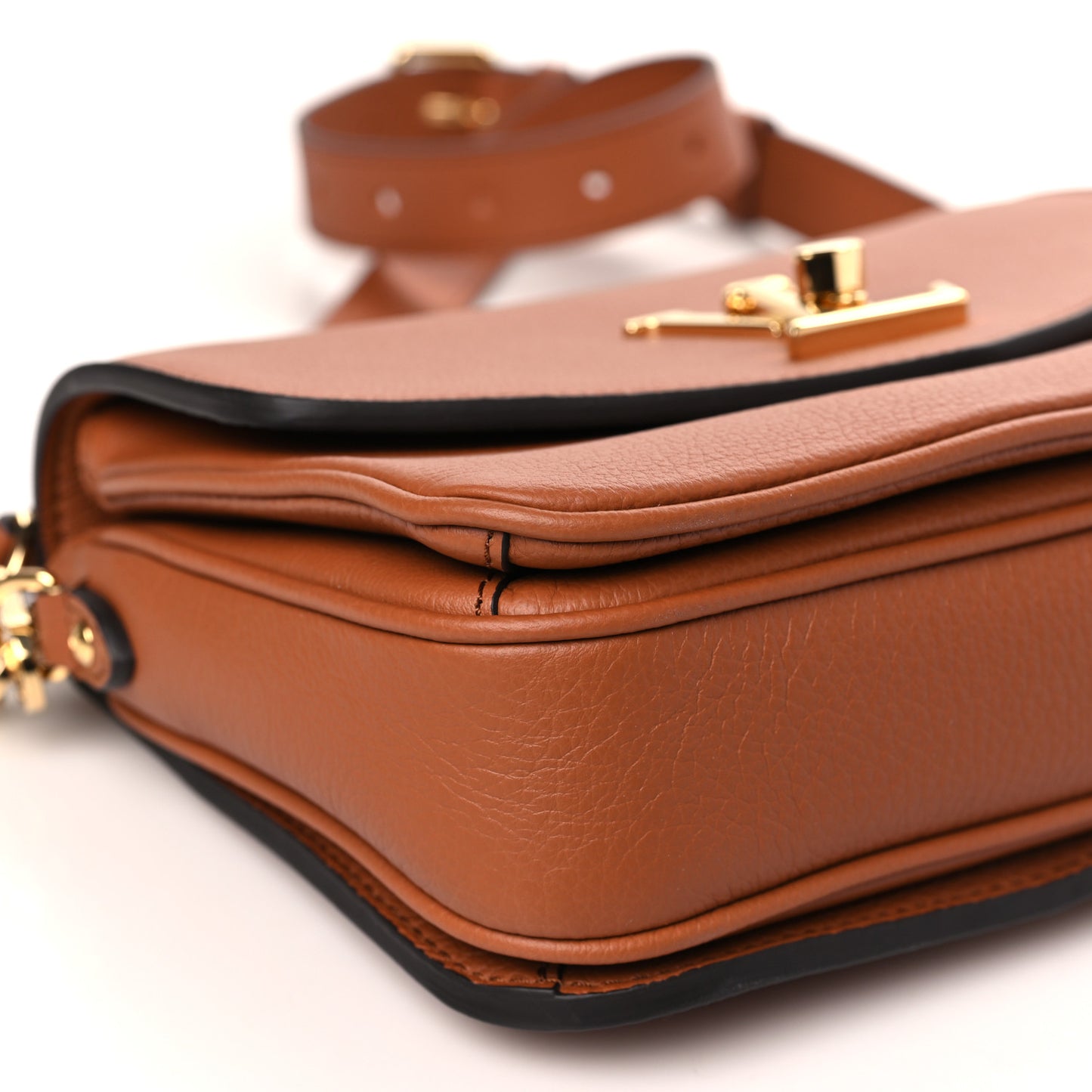 Grained Calfskin Lockme Oxford Cognac