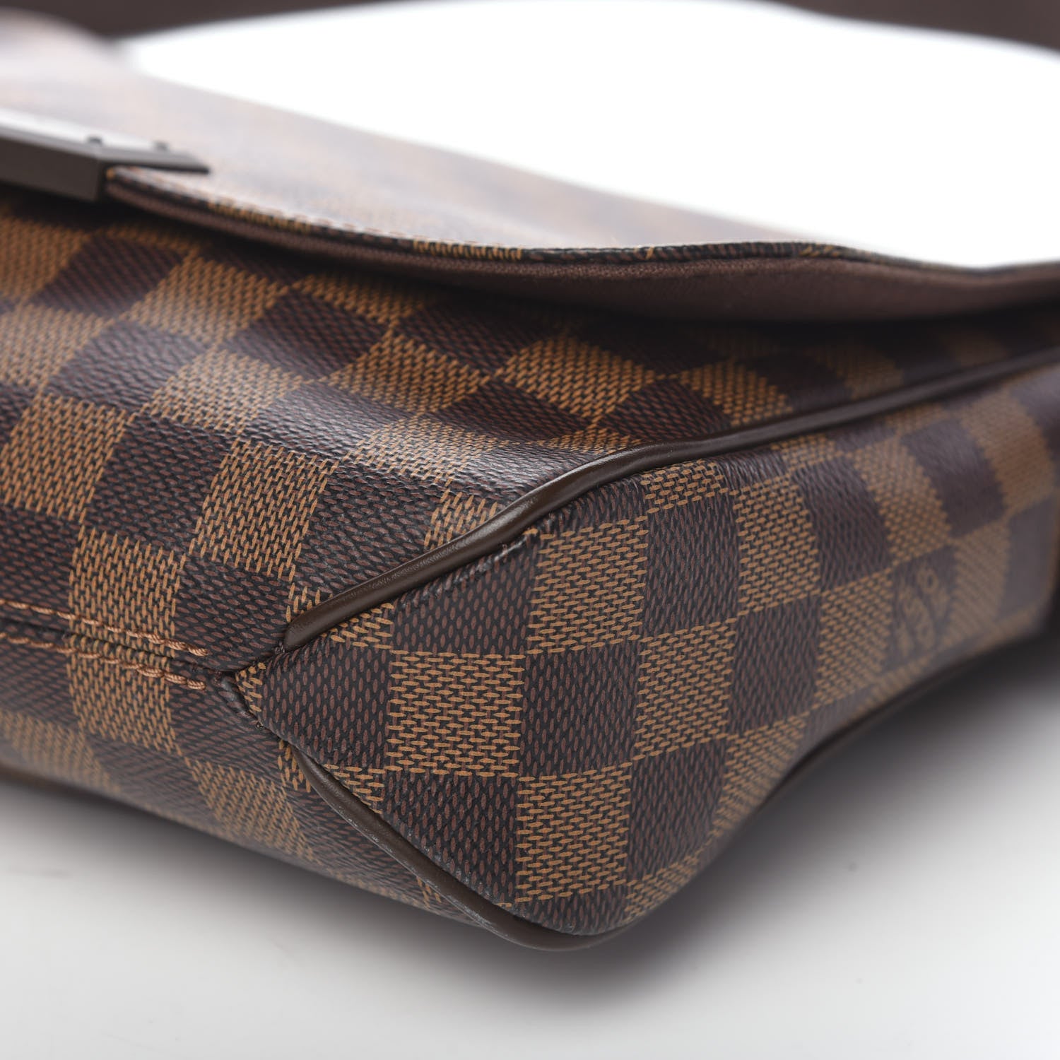 Louis Vuitton Damier Ebene District PM 7 of 8