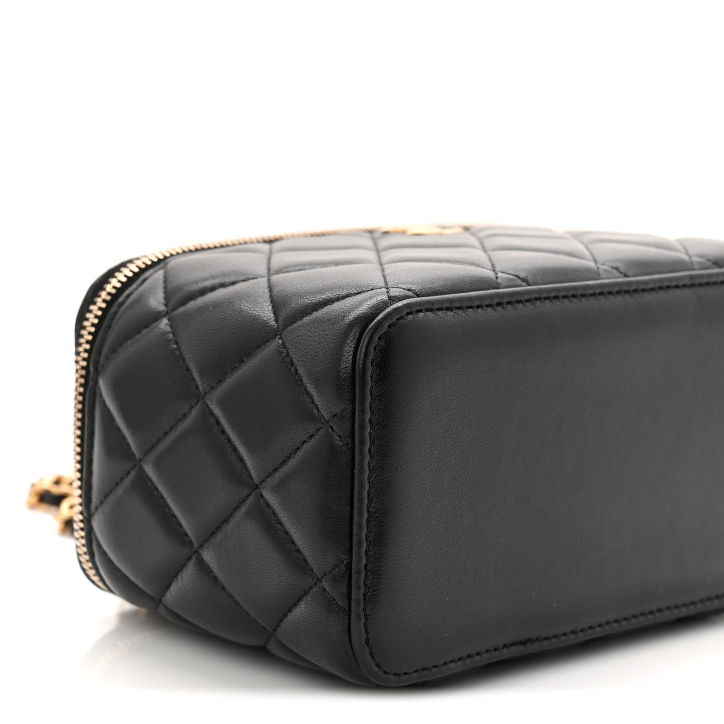 Lambskin Quilted Small Top Handle Vanity Case With Chain Black