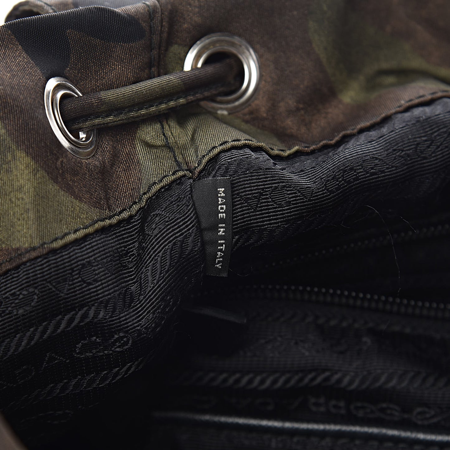 Tessuto Nylon Camouflage Print Cinch Backpack Mimetico