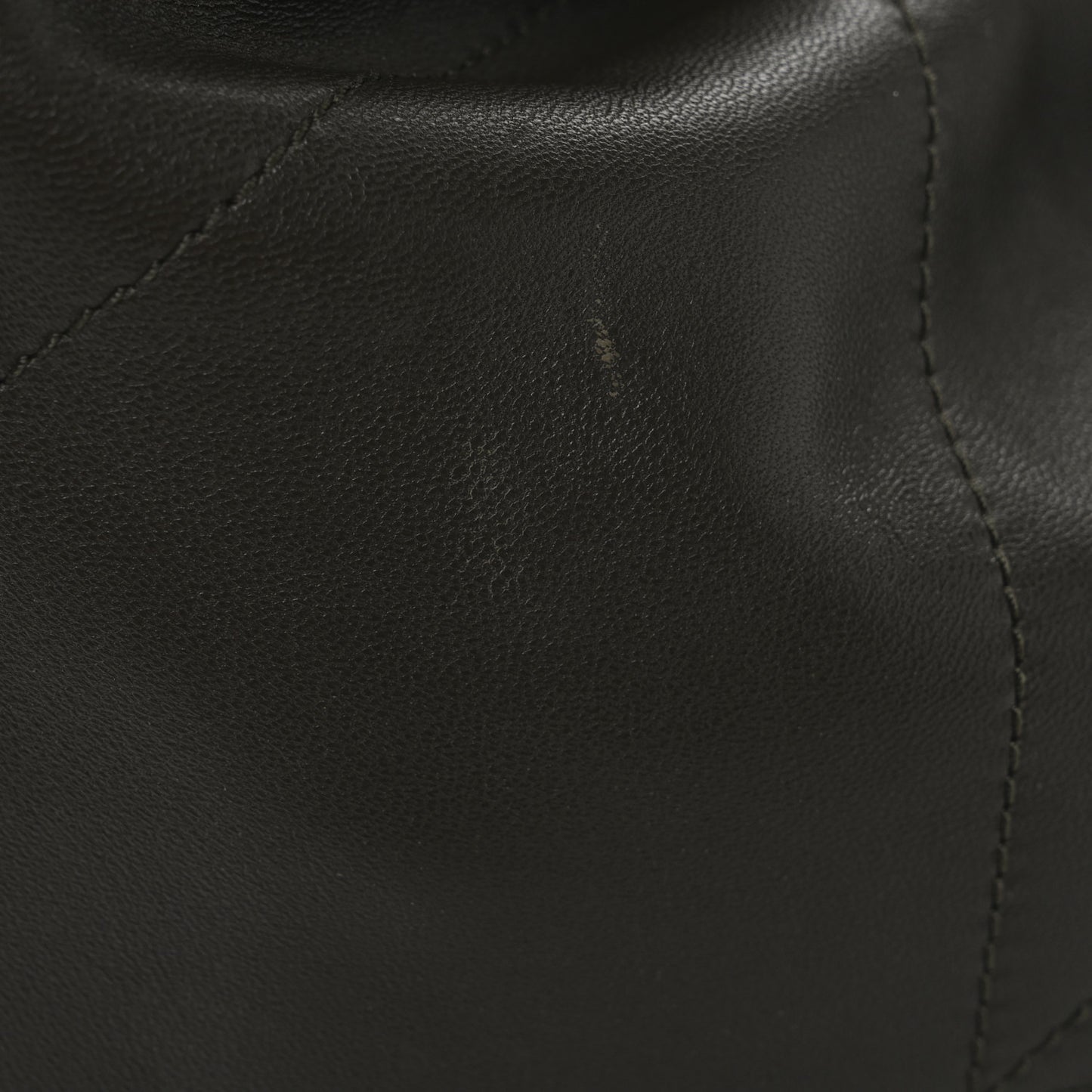 Lambskin Matelasse Monogram Medium Jamie 4.3 Pochon Light Musk