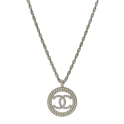Chanel Pearl CC Medallion Necklace Gold 1 of 6