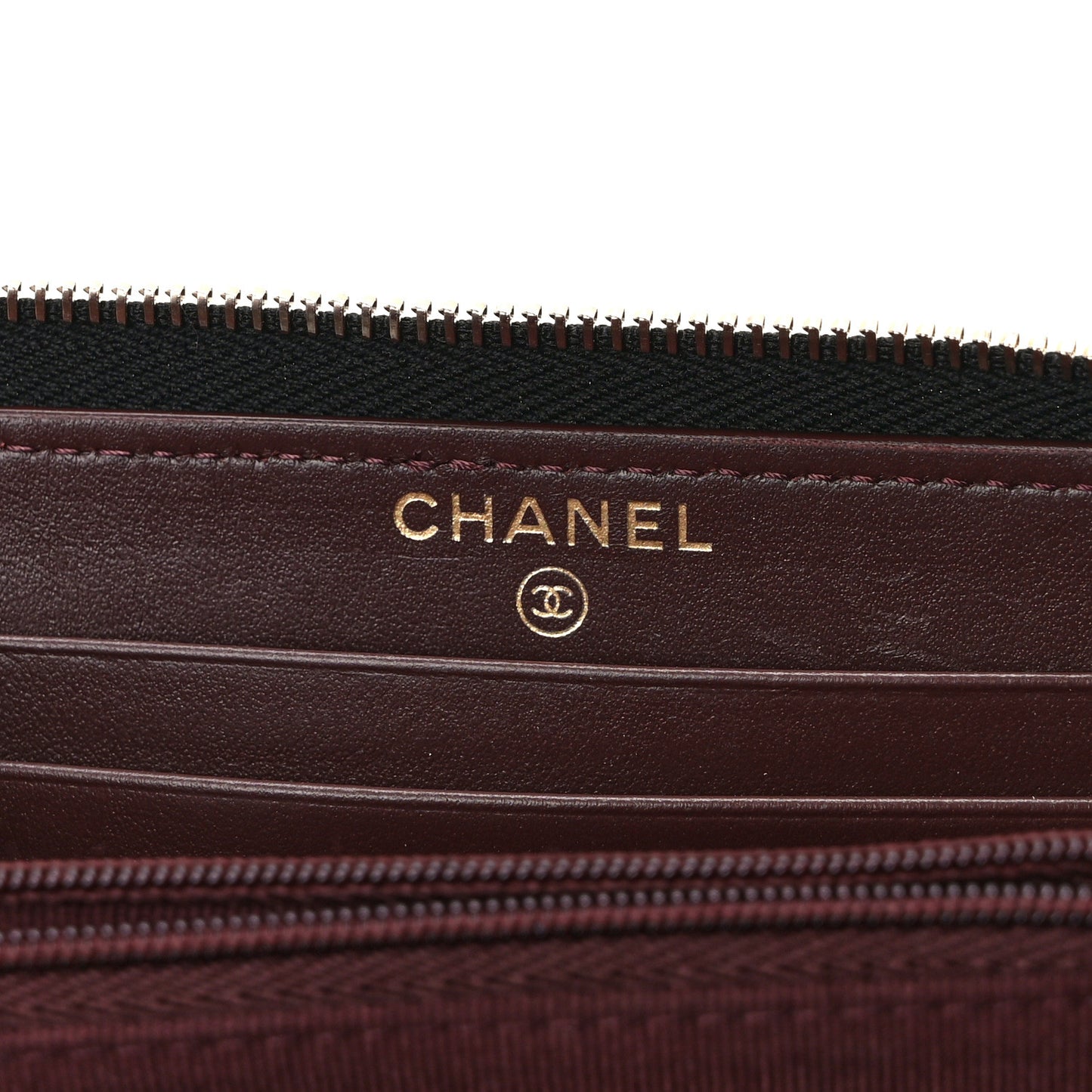 Caviar Quilted Medium Zip Around Wallet Black