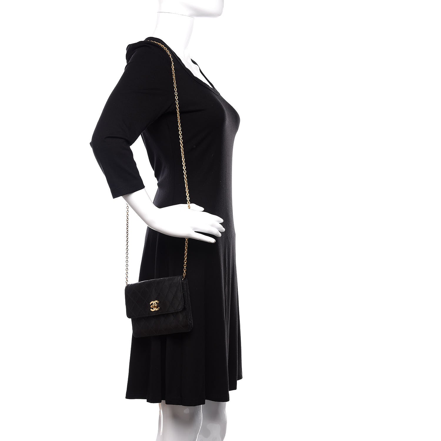 Chanel Lambskin Diamond Stitch Crossbody Black 2 of 10