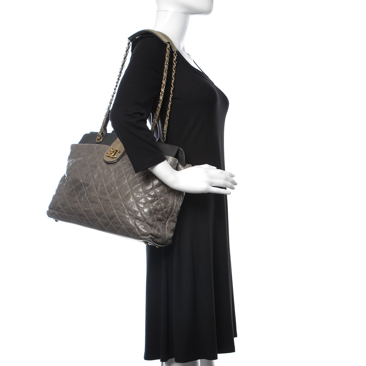 Chanel Glazed Calfskin Stingray Large Bindi CC Tote Grey 2 of 13