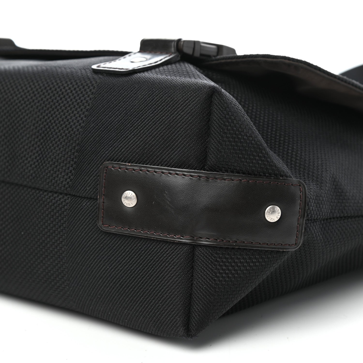 Louis Vuitton Damier Geant Loup Messenger Bag Black 8 of 9