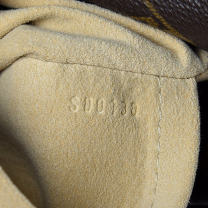 Louis Vuitton Monogram Artsy GM 9 of 11