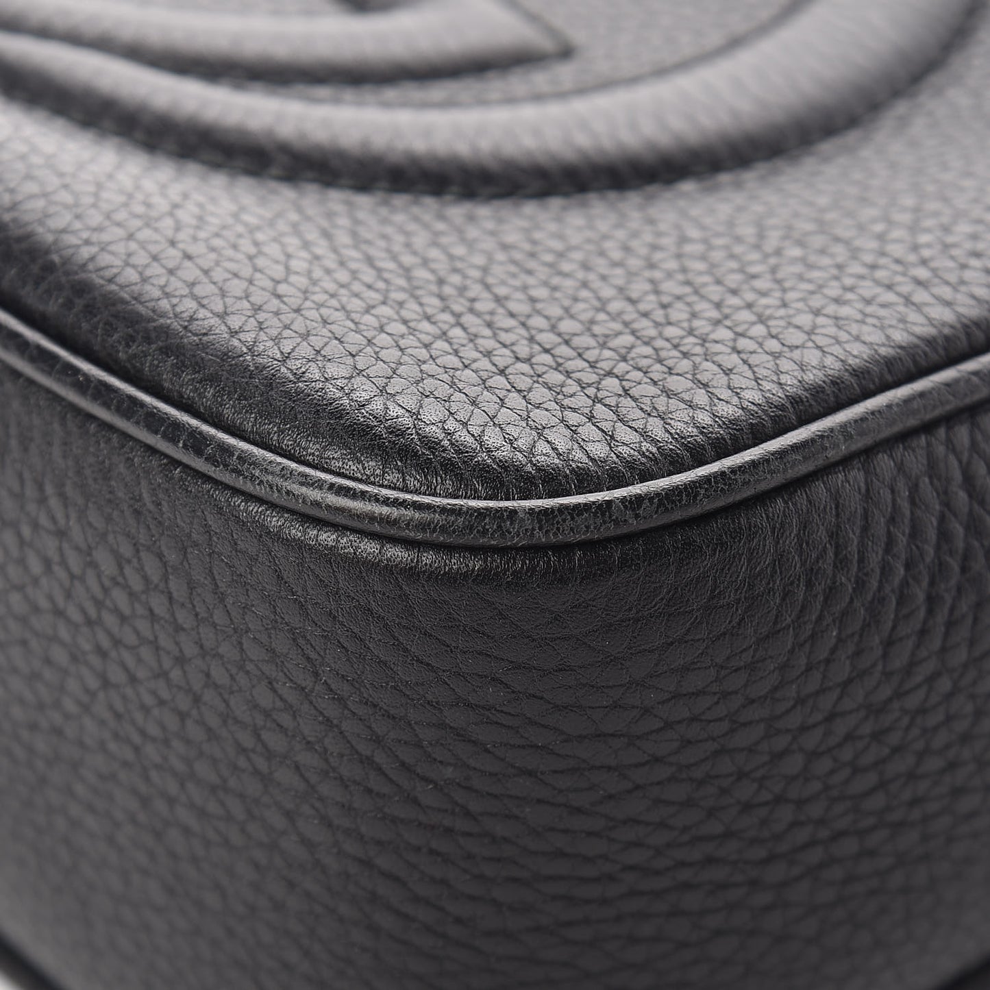 Pebbled Calfskin Small Soho Disco Bag Black